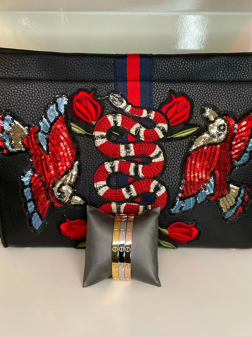 The Sparkling Spur Love Connection Bracelet 3 The Sparkling Spur Love Connection Bracelet