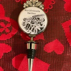 The Sparkling Spur Gifts/Grace Wine Stopper (3 Styles)