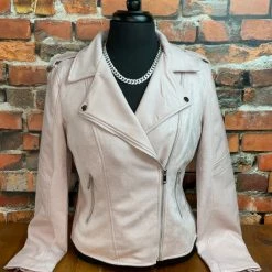 The Sparkling Spur Miss Ashley