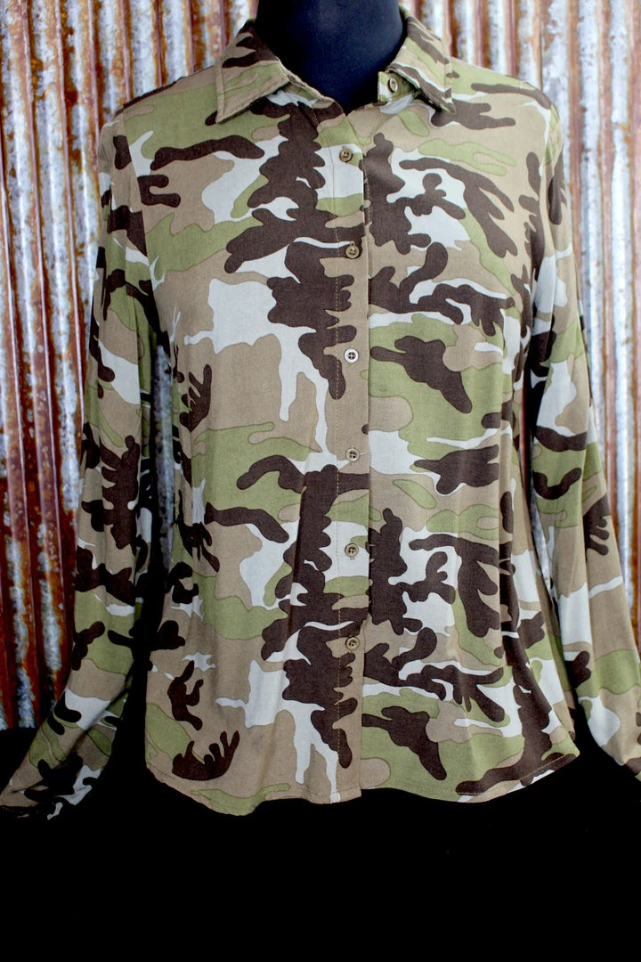The Sparkling Spur Camo Shirt With Embroidery Patch 5 The Sparkling Spur Camo Shirt With Embroidery Patch