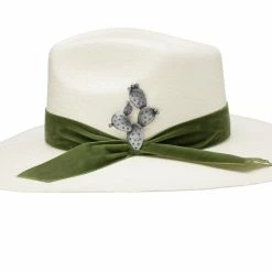 Charlie 1 Horse Hard To Handle