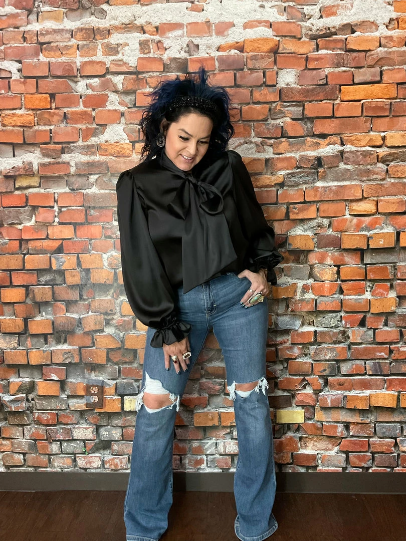 Hidden Happi Mid Rise Flare 10 Hidden Happi Mid Rise Flare