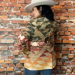 Double D Ranch - Yellowstone Jackets Yellowstone Camp Blanket Jacket 15 Double D Ranch - Yellowstone Jackets Yellowstone Camp Blanket Jacket