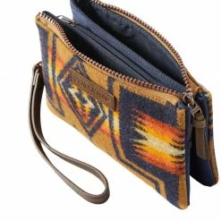 Pendleton Harding Three Pocket Keeper Accessories