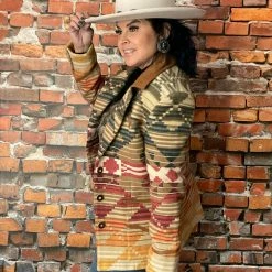 Double D Ranch - Yellowstone Jackets Yellowstone Camp Blanket Jacket