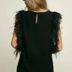 The Sparkling Spur Miss Feather